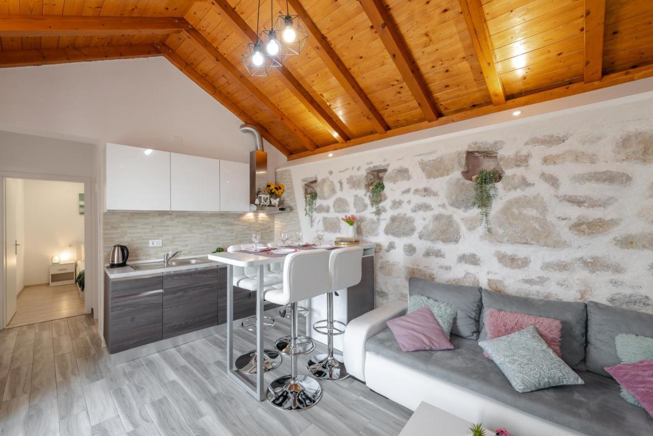 Buici Little Stone Houseアパートメント エクステリア 写真