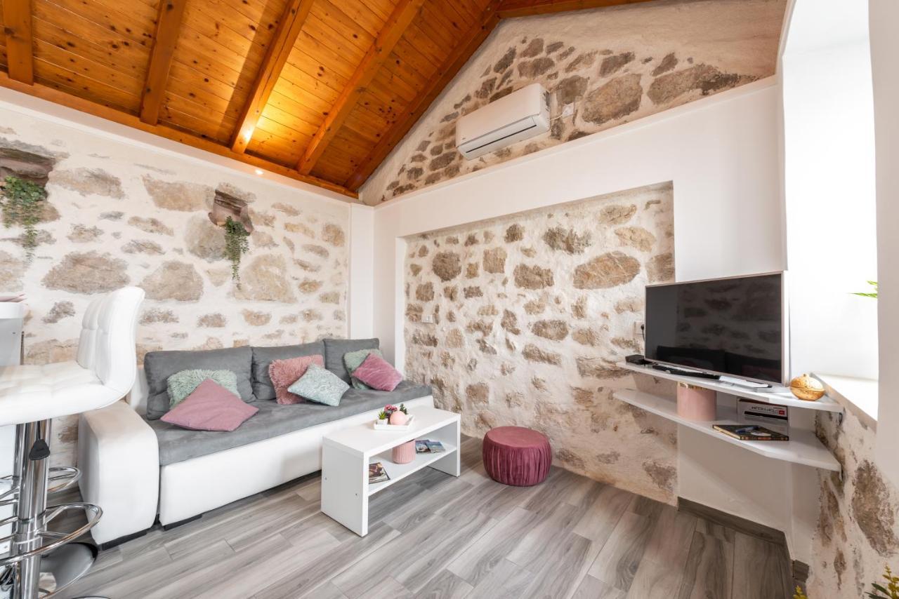 Buici Little Stone Houseアパートメント エクステリア 写真