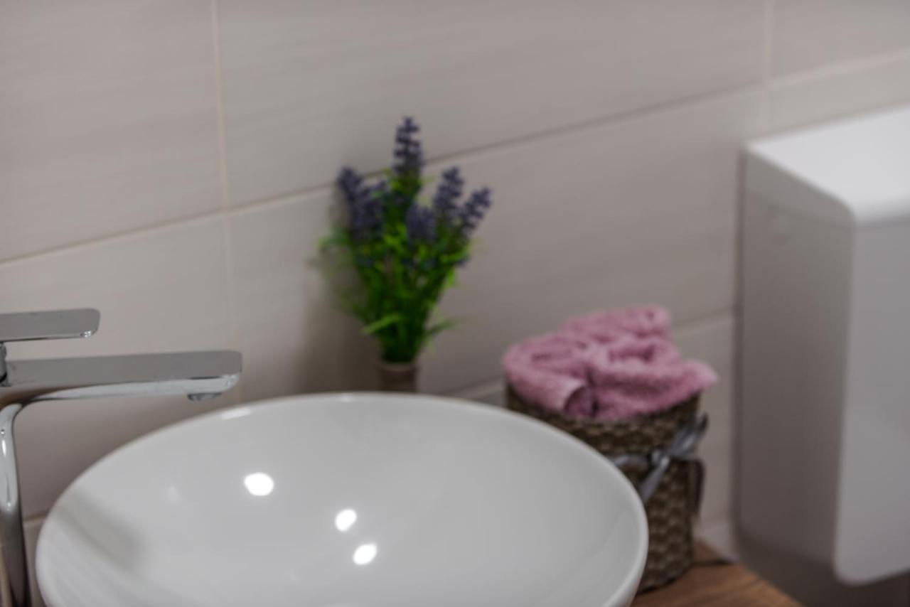 Buici Little Stone Houseアパートメント エクステリア 写真