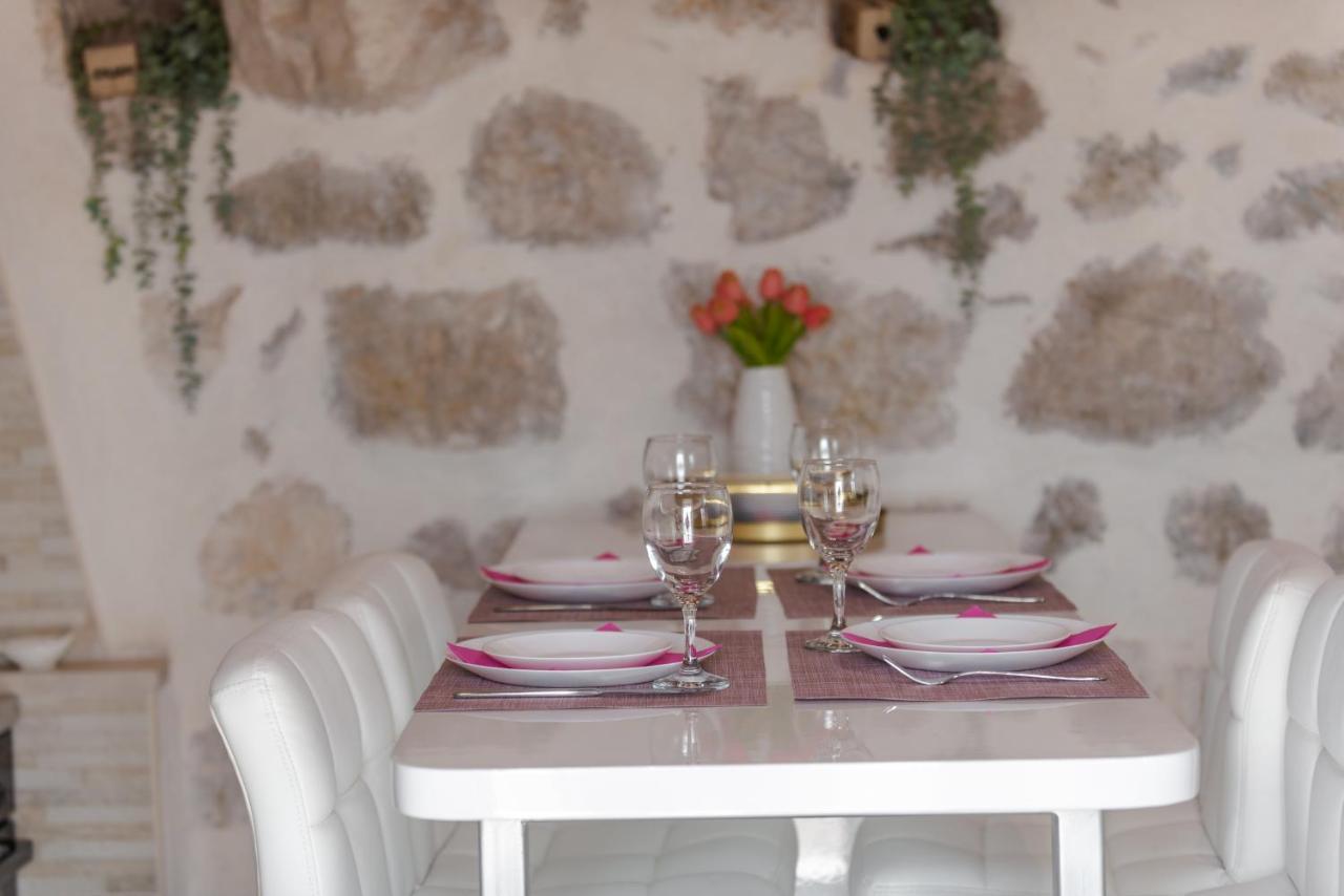 Buici Little Stone Houseアパートメント エクステリア 写真